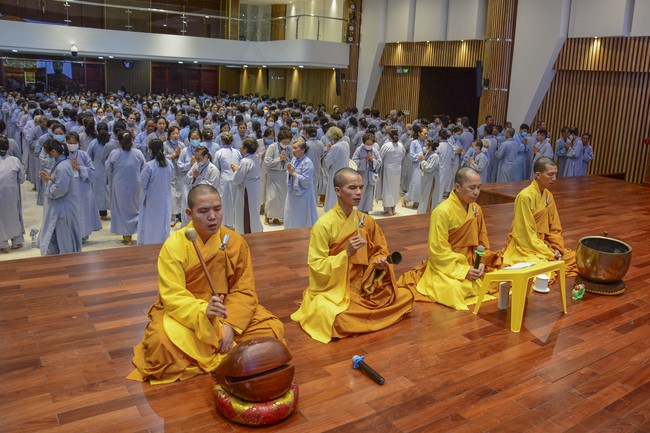 Dharma Talk “Peaceful place to stop ” – The 96th Seven-Day Retreat